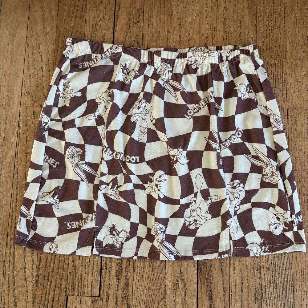 Warner Bros. Looney Tunes Graphic Apparel